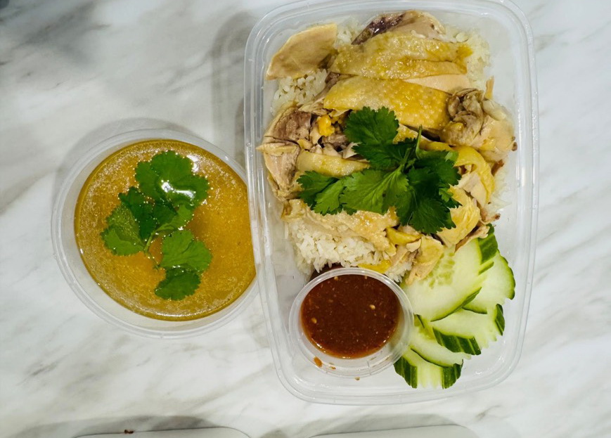 Hainanese Chicken Rice (Thai Style)